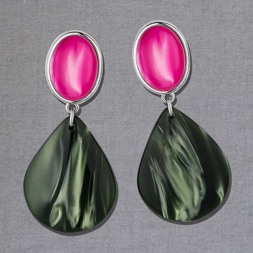Versilberte Ohrringe in Pink und Grün