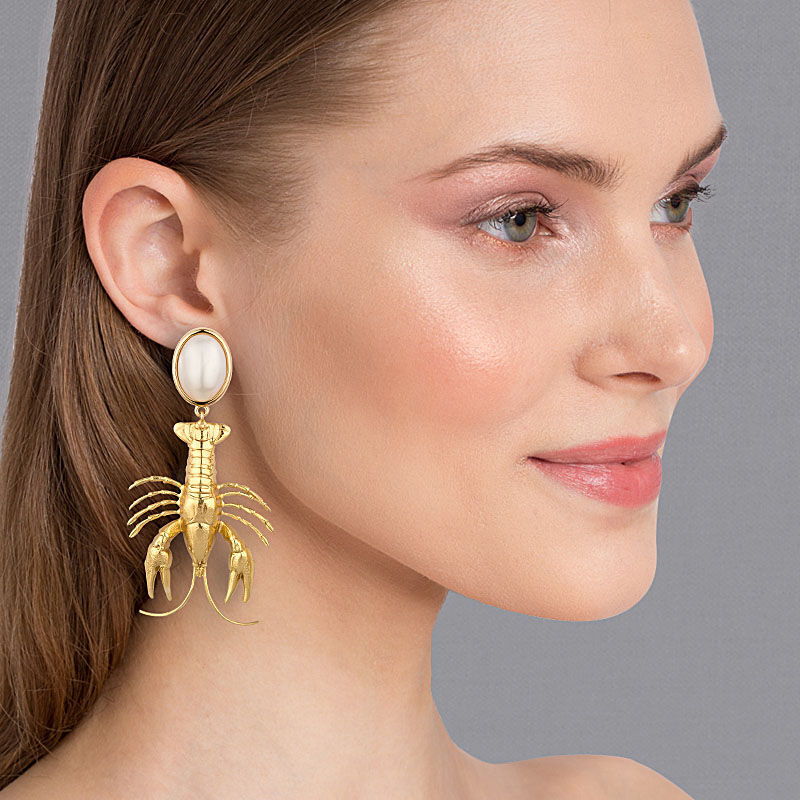 Hummer-Ohrringe in Gold und Perlmutt