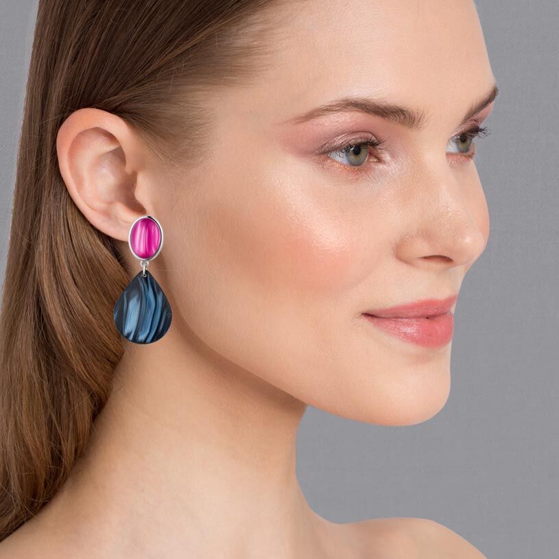 Versilberte Ohrringe in Pink und Blau